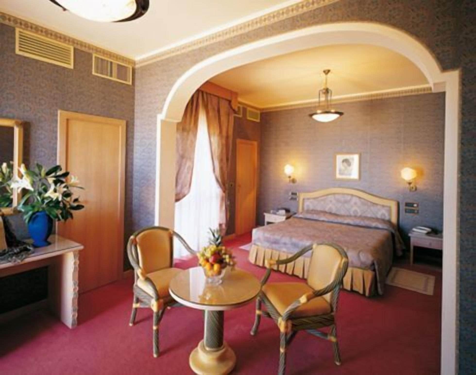 Hotel Promenade Montesilvano Marina Esterno foto