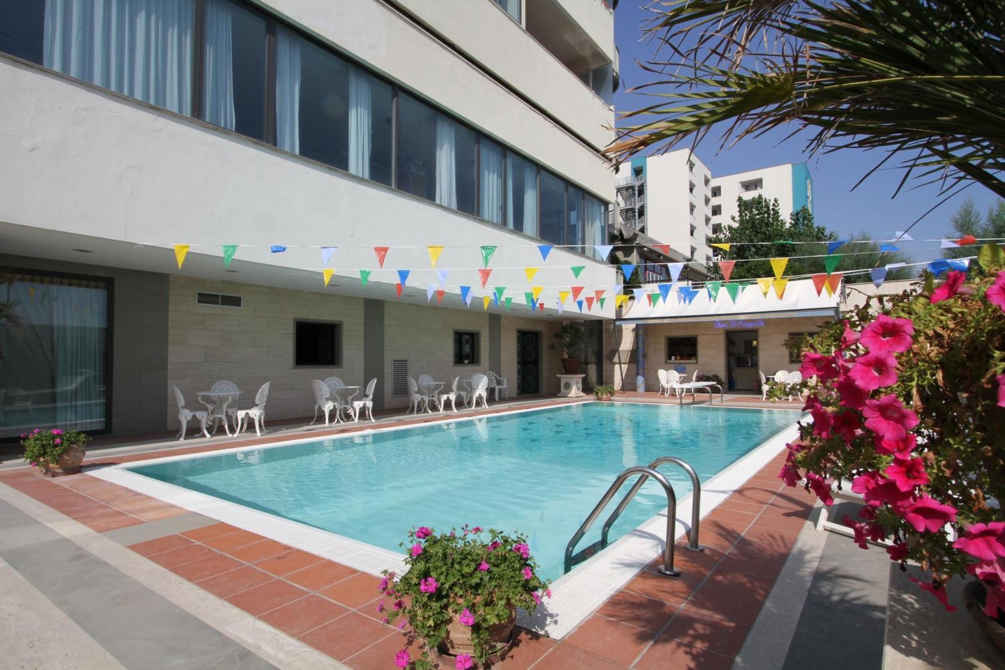 Hotel Promenade Montesilvano Marina Esterno foto