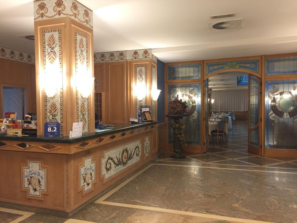 Hotel Promenade Montesilvano Marina Esterno foto